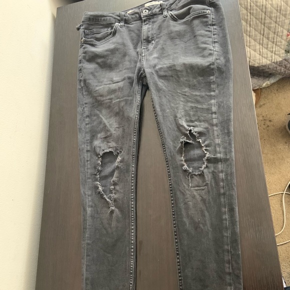 Looks very nice super stylish and very comfortable - Picture 1 of 3